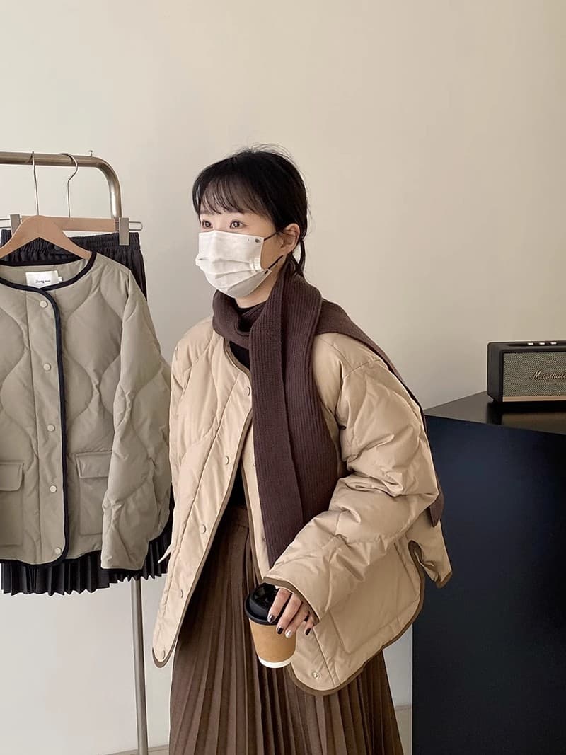 ノーカラージャケット キルティング中綿入りノーカラーブルゾン