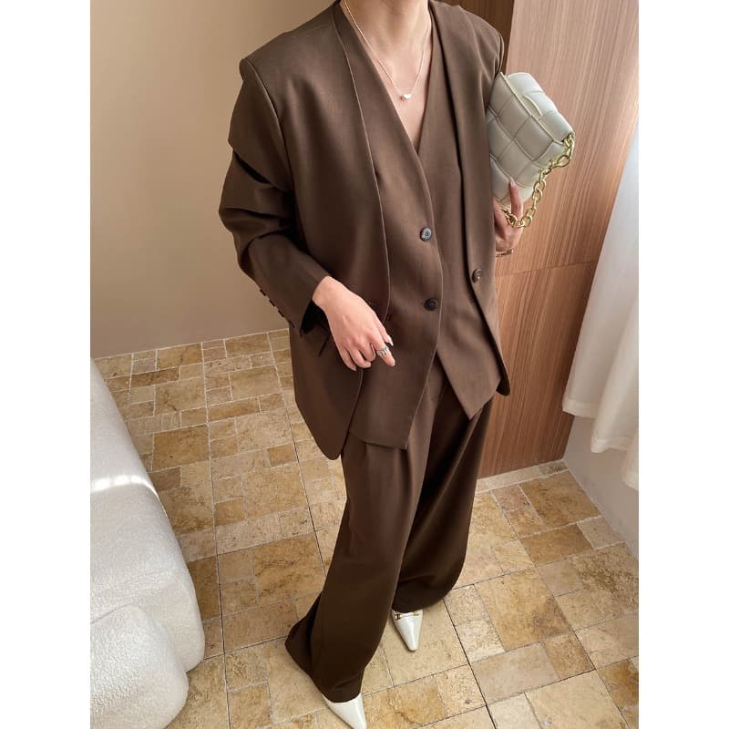 リラックスフォルムノーカラージャケット