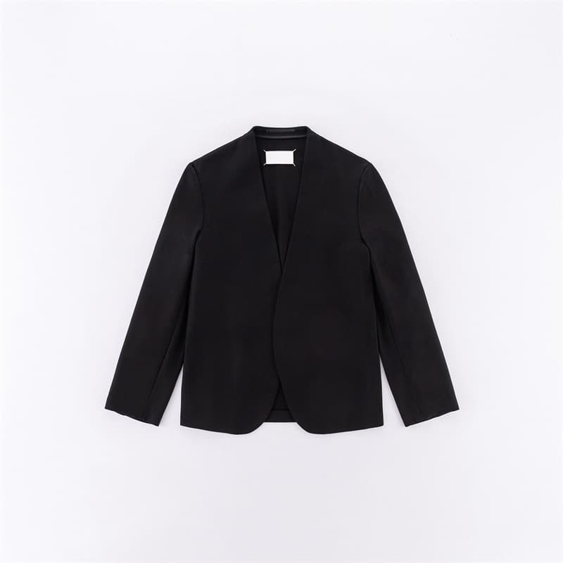 ミニマルデザイン ノーカラージャケット