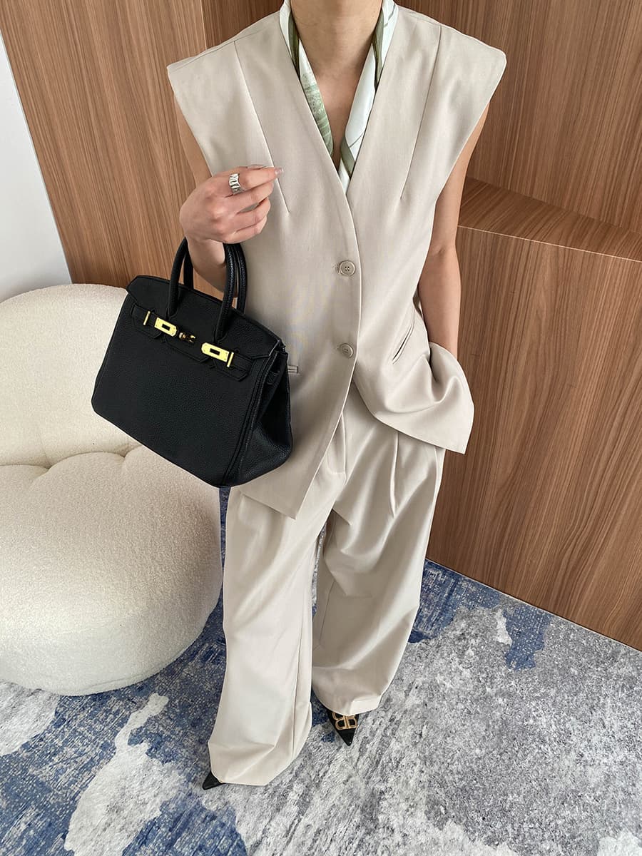 リラックスフォルムノーカラージャケット